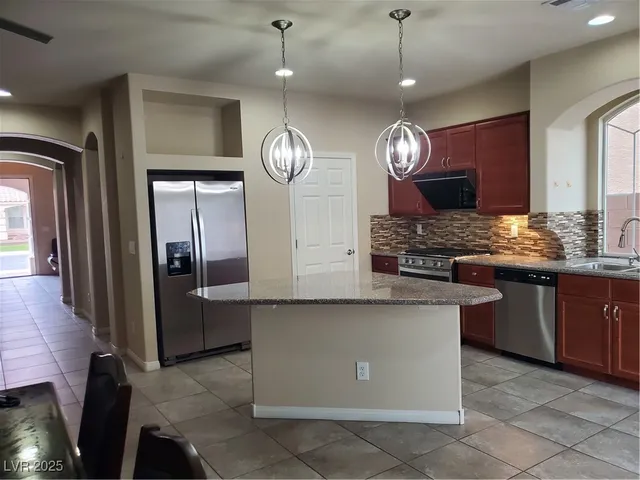 $2,250 | 10138 South Arbor Brook Court, Las Vegas, NV 89141