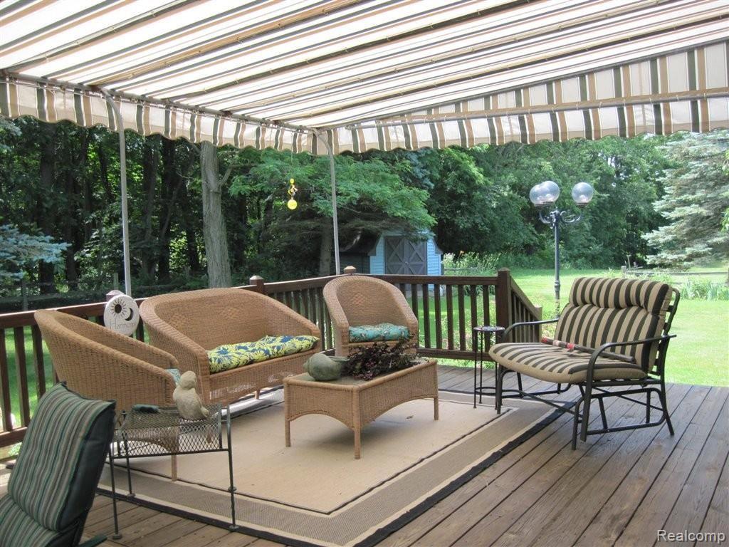 8323 Mabley Hill Road Fenton, MI 48430 - Photo 7 of 22 Deck