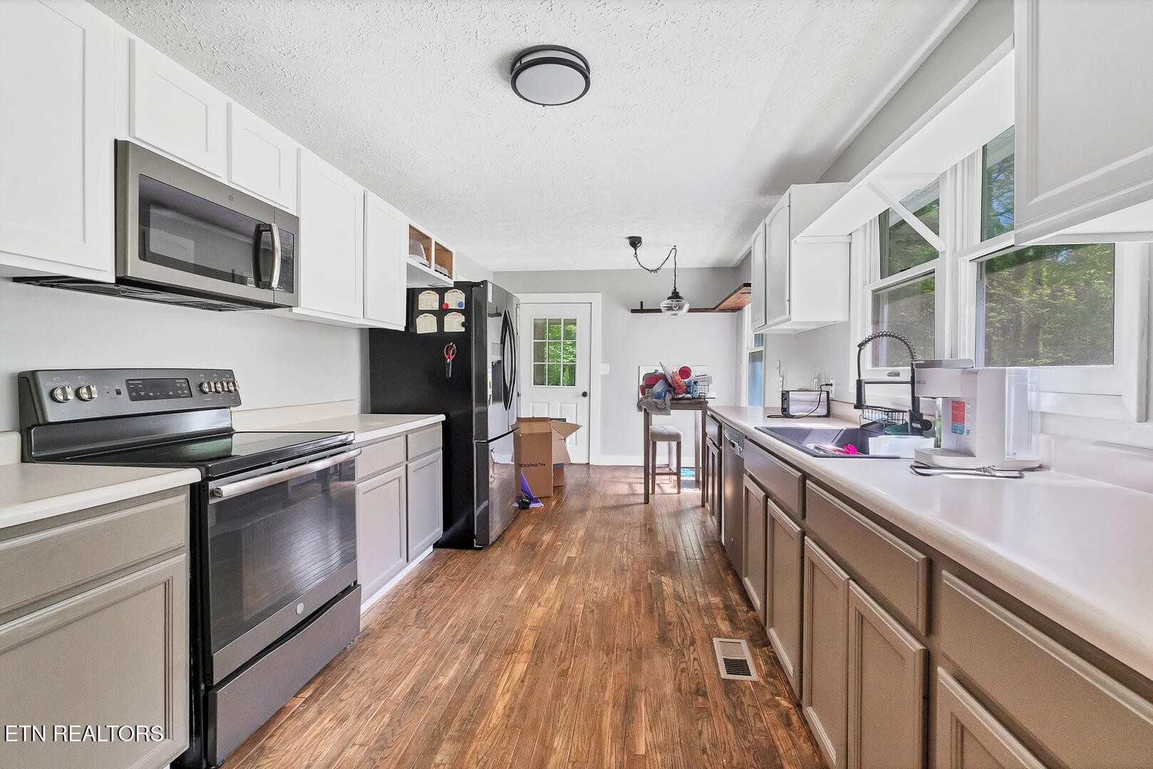 105 Rand Circle Oak Ridge, TN 37830 - Photo 19 of 37