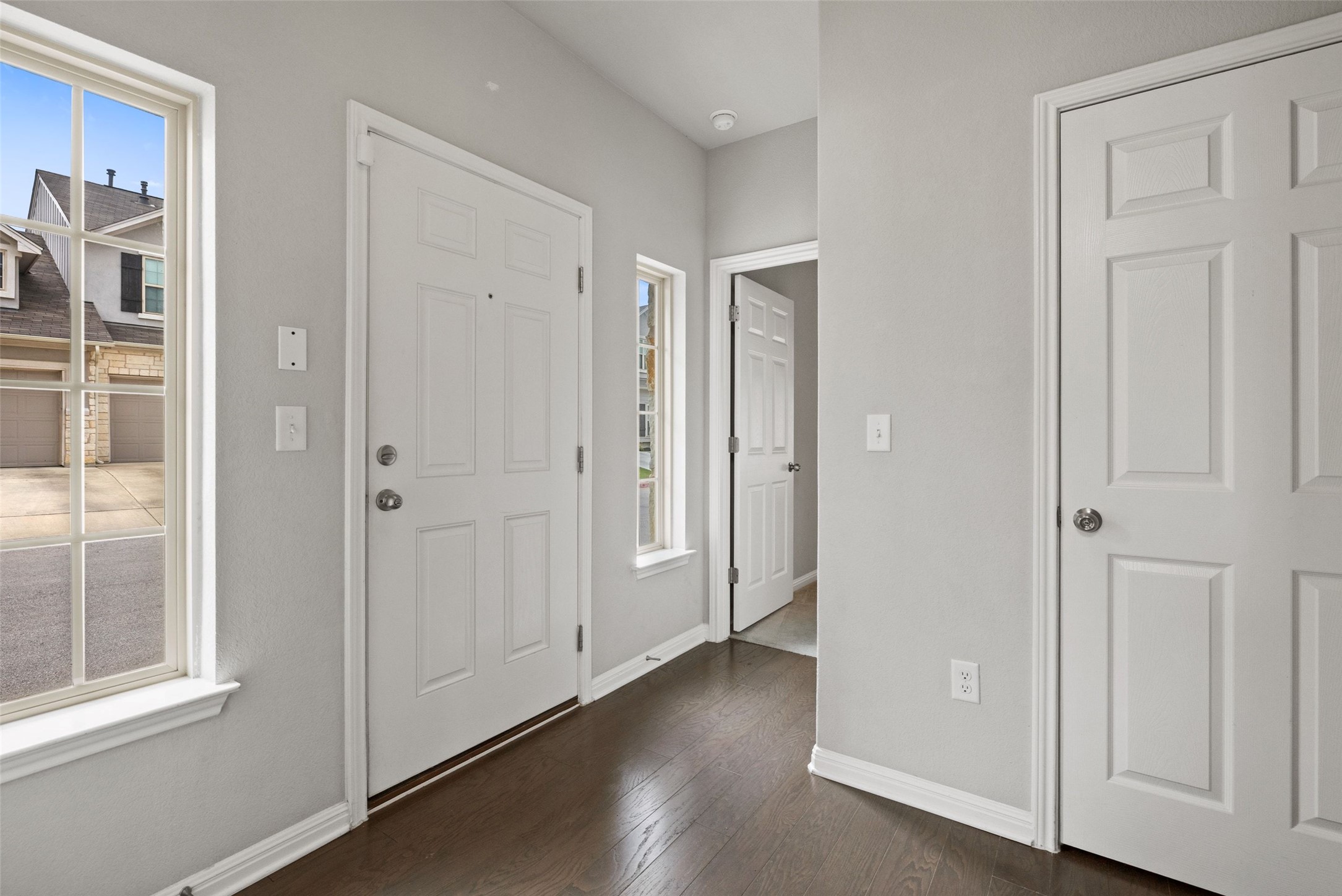 1615 Airedale Road Austin, TX 78748 - Photo 5 of 39 a view of a hallway with wooden floor