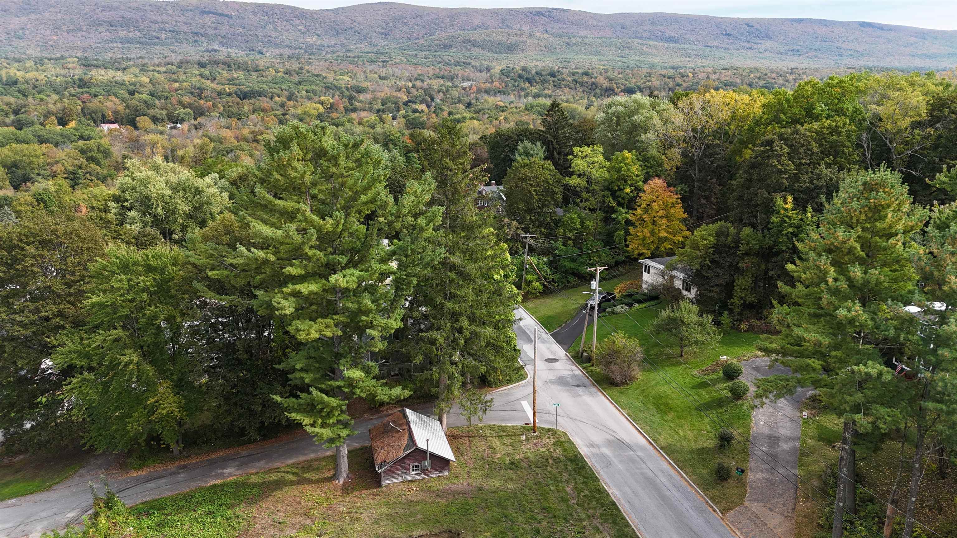 236-240 Grandview Street Bennington, VT 05201 - Photo 2 of 21