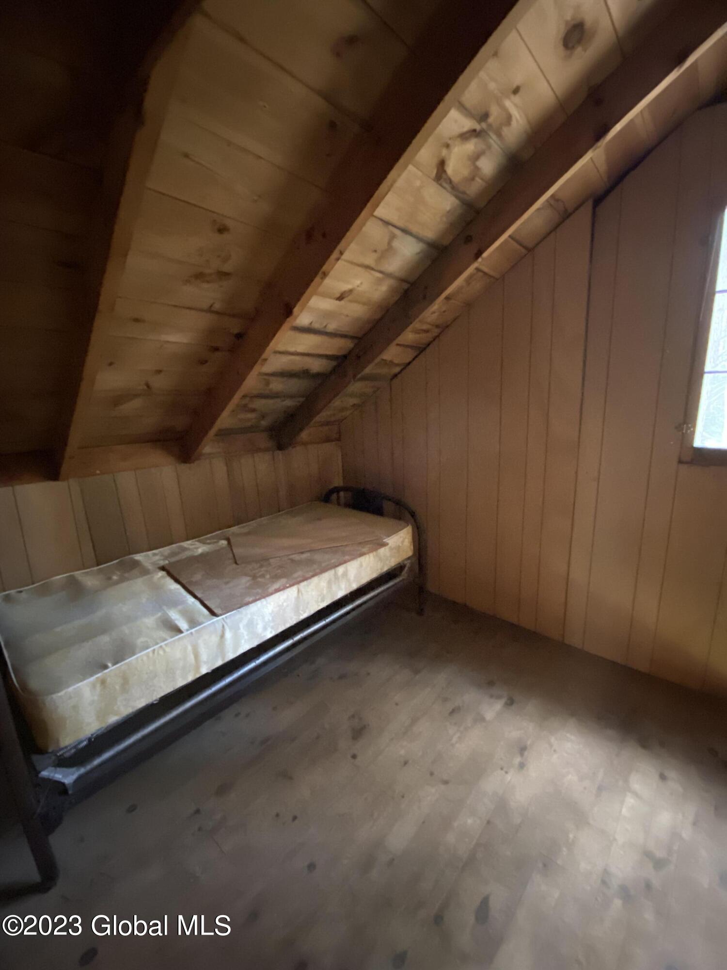 41 South Johnsburg Road Warrensburg, NY 12885 - Photo 23 of 28 Another cot