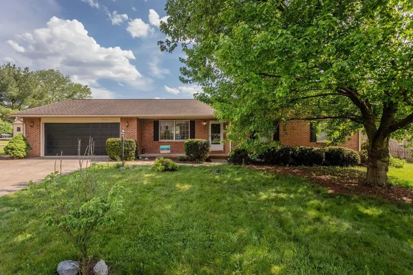 $425,000 | 3235 Pin Oak Drive, Harrisonburg, VA 22801