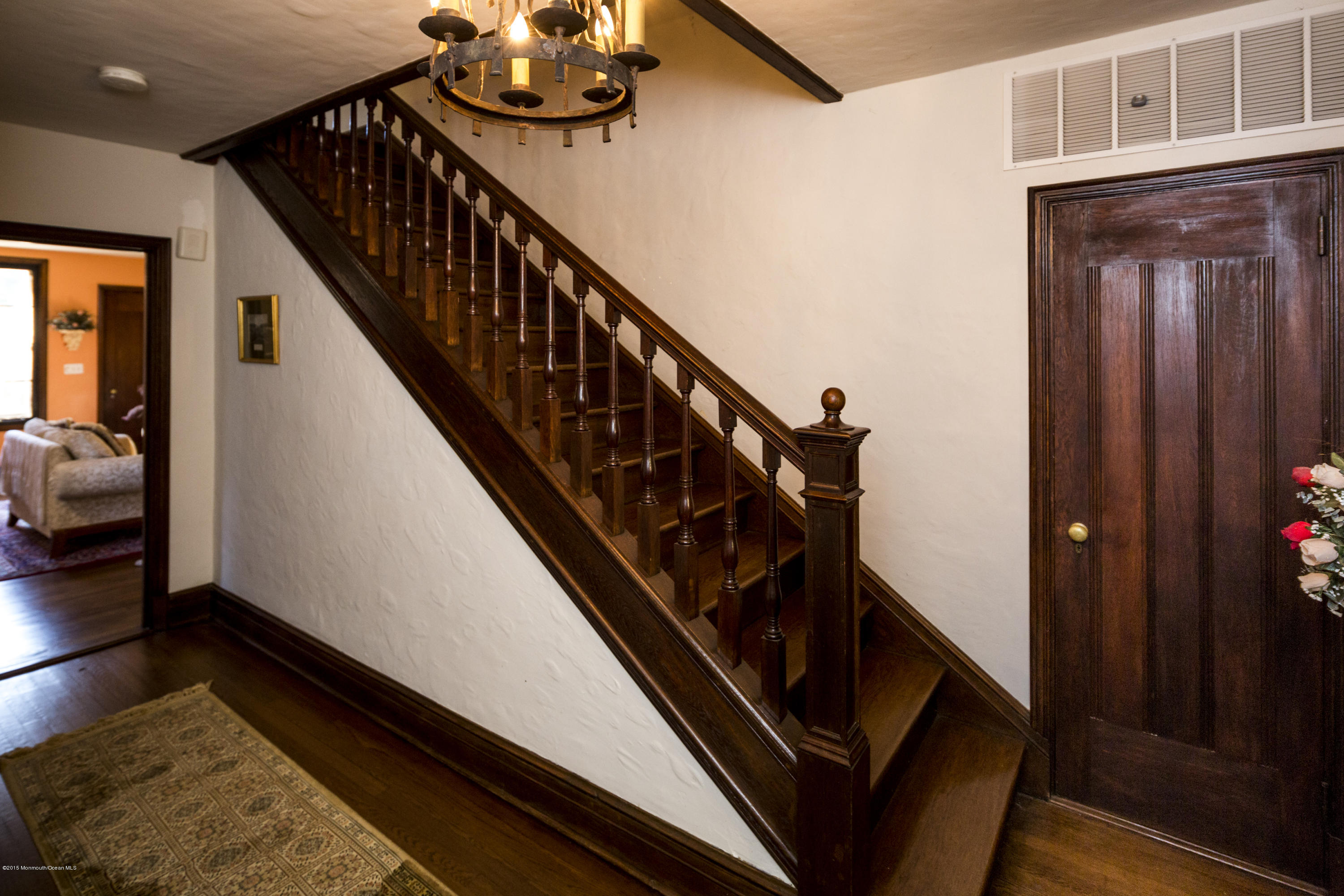 310 Cooper Road Red Bank, NJ 07701 - Photo 8 of 27 12_Lower Hallway