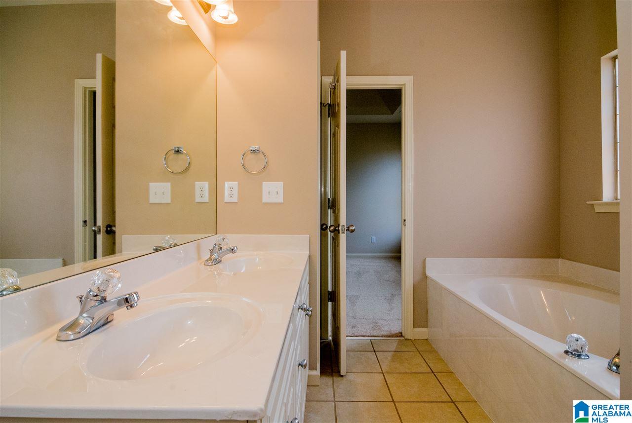 835 Barkley Drive Alabaster, AL 35007 - Photo 12 of 25
