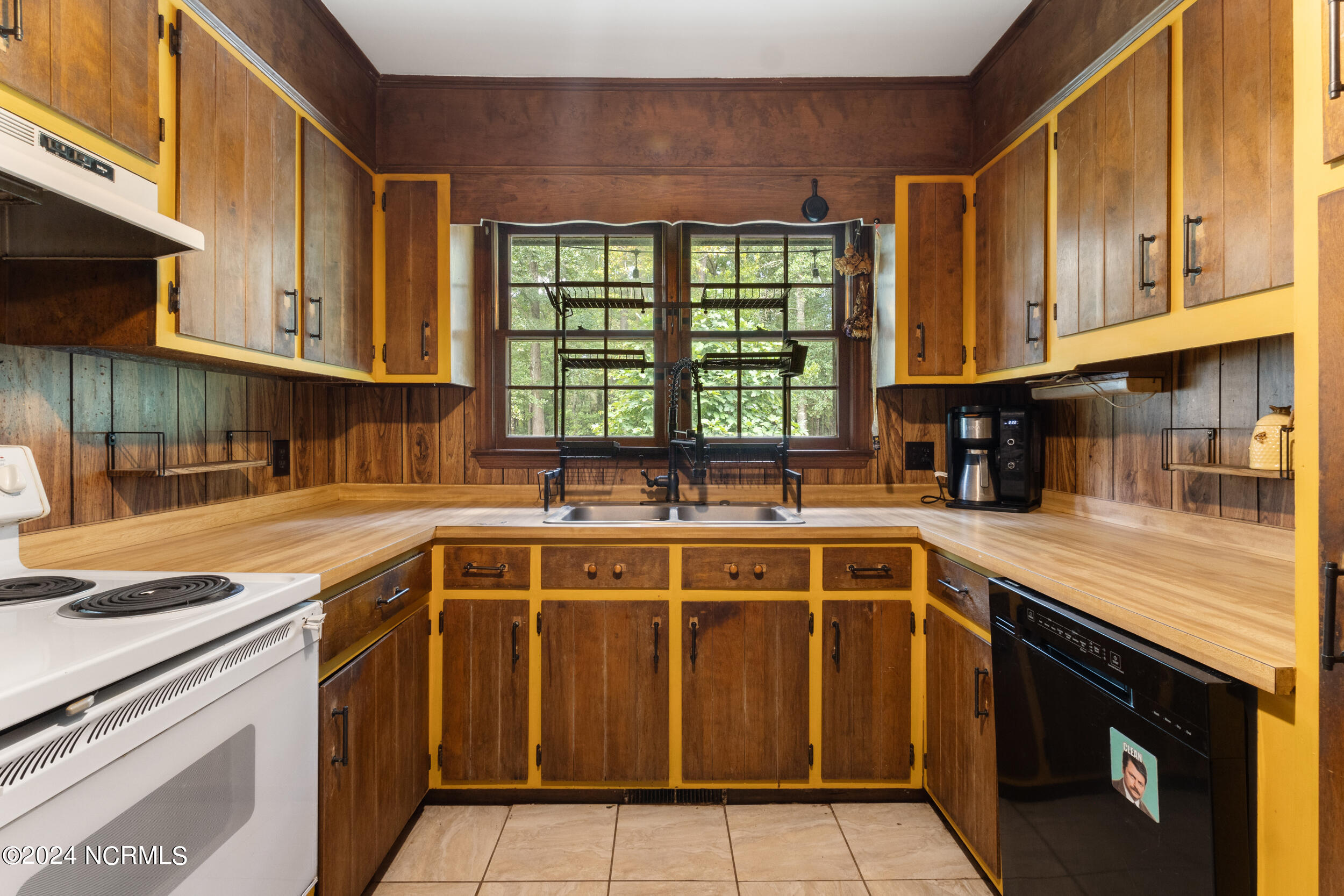 3389 Rooks Road Atkinson, NC 28421 - Photo 11 of 36 10_img_7828