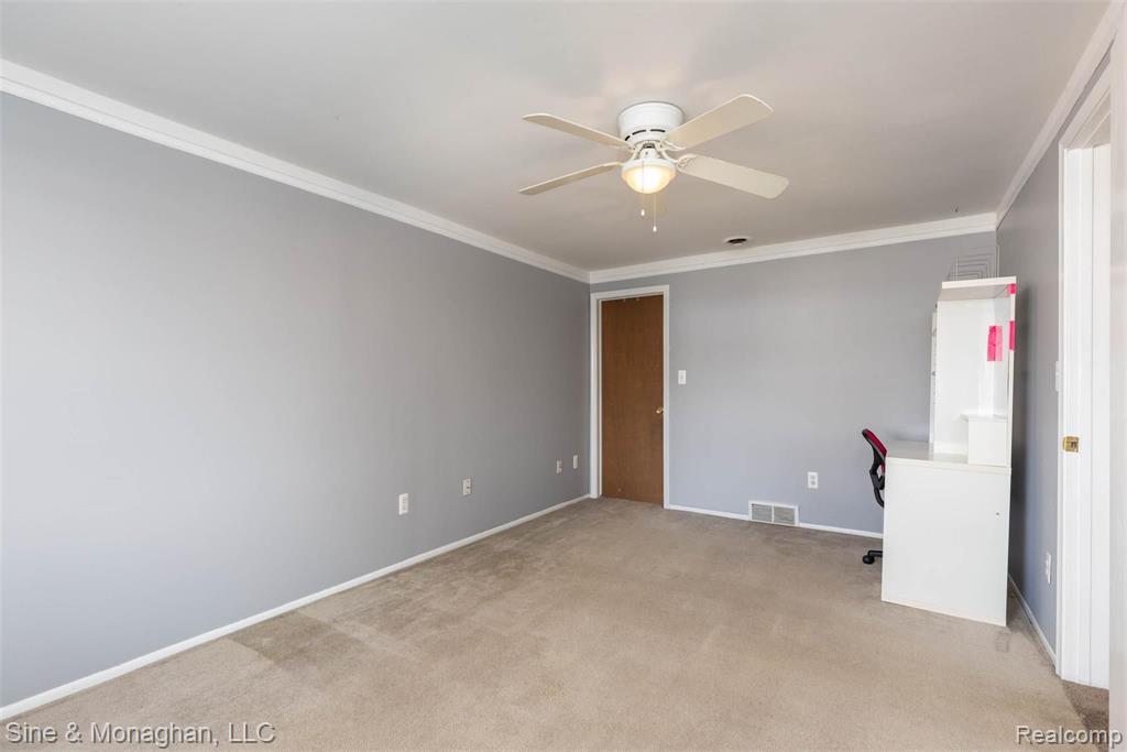 308 North Rochester Road, Unit 9 Clawson, MI 48017 - Photo 14 of 21