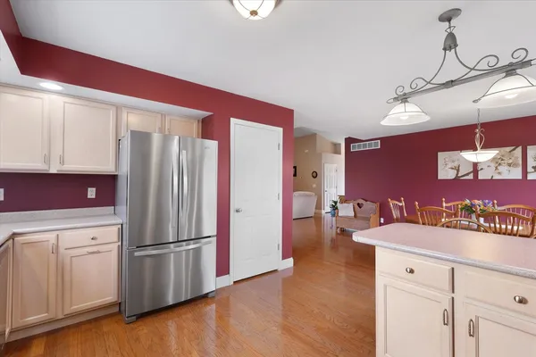 $390,000 | 1408 Heather Drive, Mahomet, IL 61853