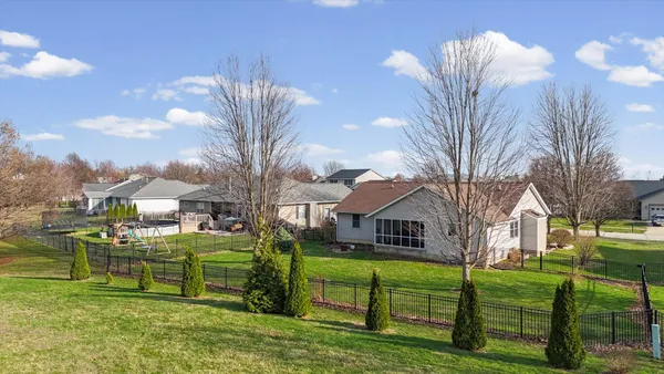 $390,000 | 1408 Heather Drive, Mahomet, IL 61853