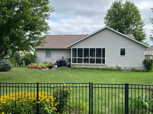 $390,000 | 1408 Heather Drive, Mahomet, IL 61853