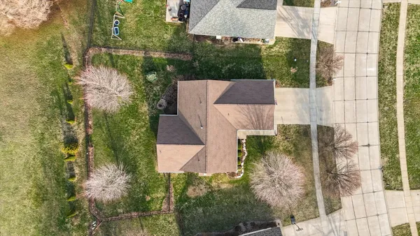 $390,000 | 1408 Heather Drive, Mahomet, IL 61853