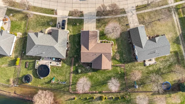 $390,000 | 1408 Heather Drive, Mahomet, IL 61853