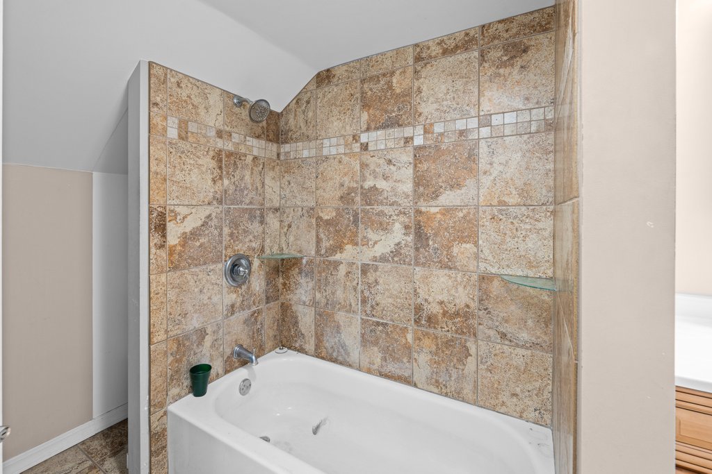 1408 13th Street Viola, IL 61486 - Photo 33 of 40