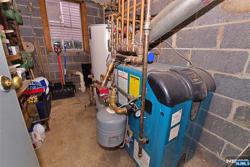 401 Undercliff Avenue Edgewater, NJ 07020 - Photo 47 of 50 a view of storage and utility room