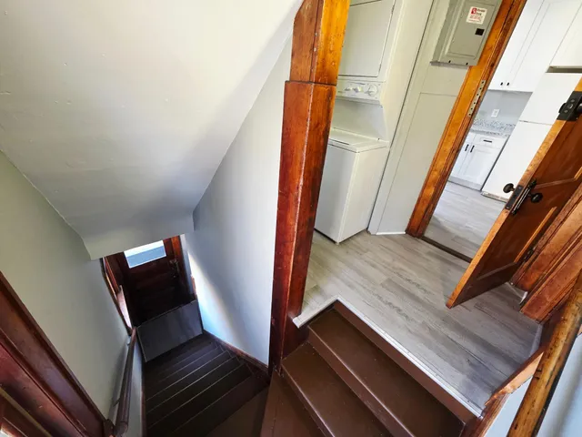 $1,600 | 414 North 33rd Avenue, Minneapolis, MN 55412