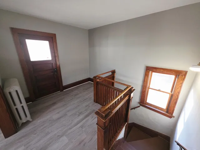 $1,600 | 414 North 33rd Avenue, Minneapolis, MN 55412