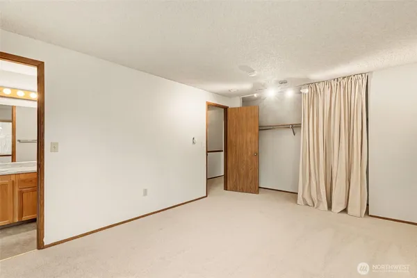 $285,000 | 2417 South 222nd Street, Unit A6, Des Moines, WA 98198