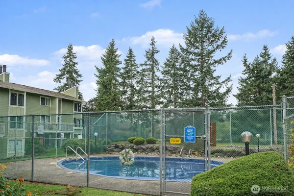 $285,000 | 2417 South 222nd Street, Unit A6, Des Moines, WA 98198