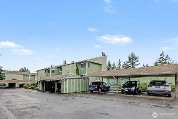 $285,000 | 2417 South 222nd Street, Unit A6, Des Moines, WA 98198