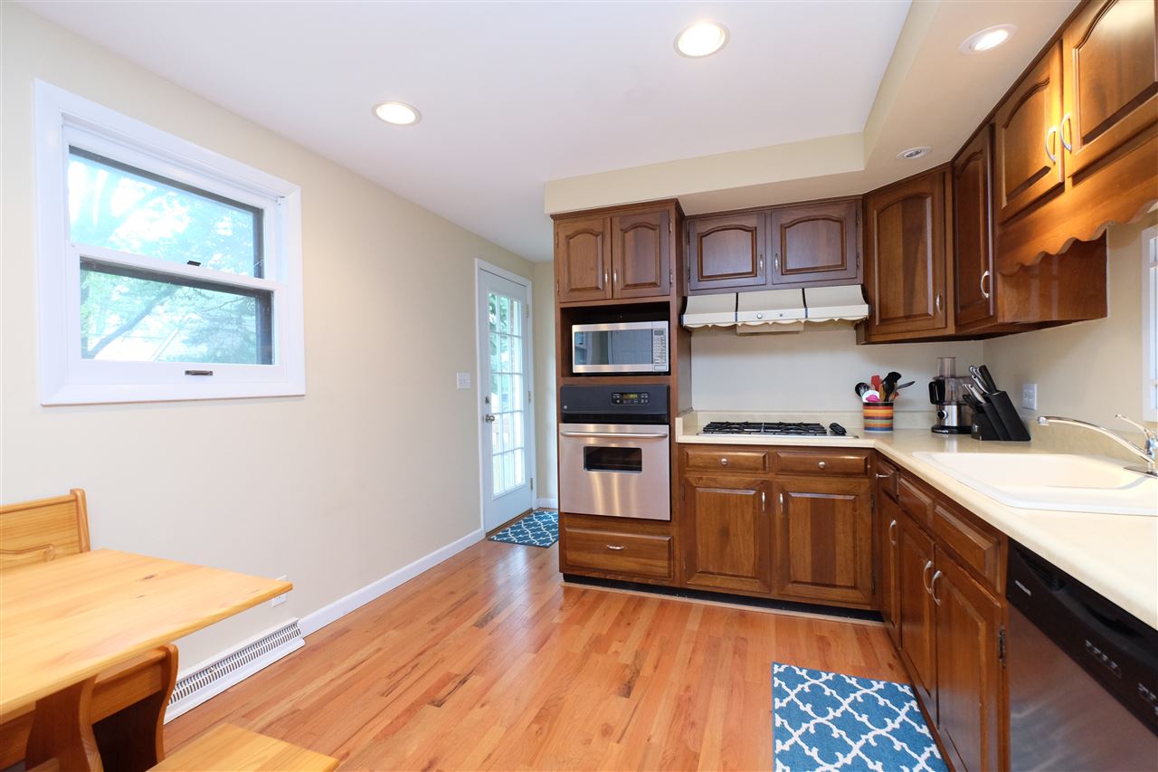 2721 West Overhill Road Peoria, IL 61615 - Photo 11 of 36 Gallery Image 11