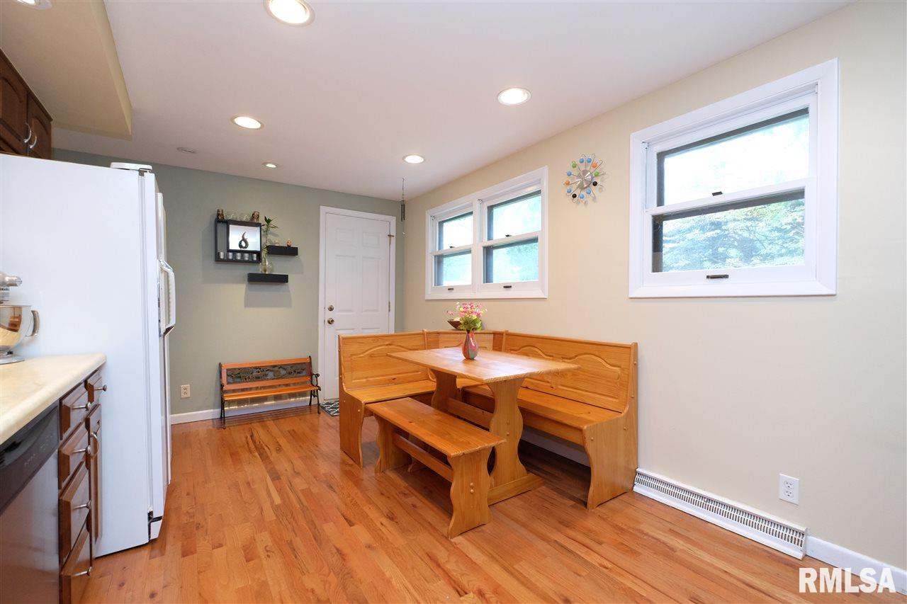 2721 West Overhill Road Peoria, IL 61615 - Photo 12 of 36 Gallery Image 12