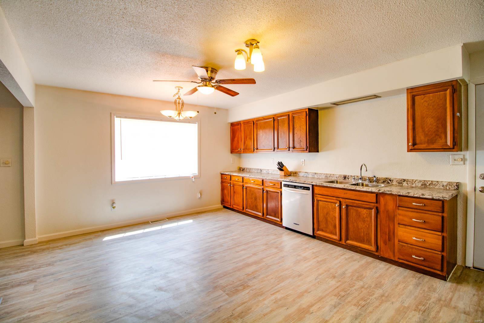 2774 Seiler Road Alton, IL 62002 - Photo 20 of 39 Gallery Image 20