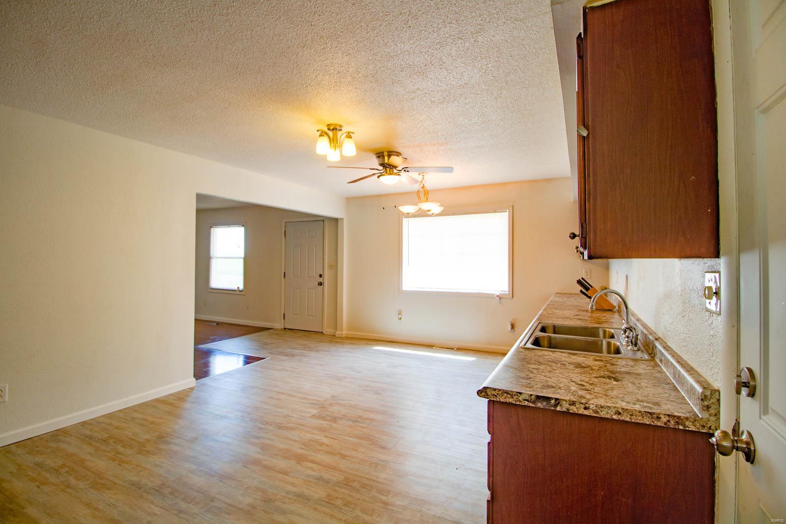 2774 Seiler Road Alton, IL 62002 - Photo 21 of 39 Gallery Image 21