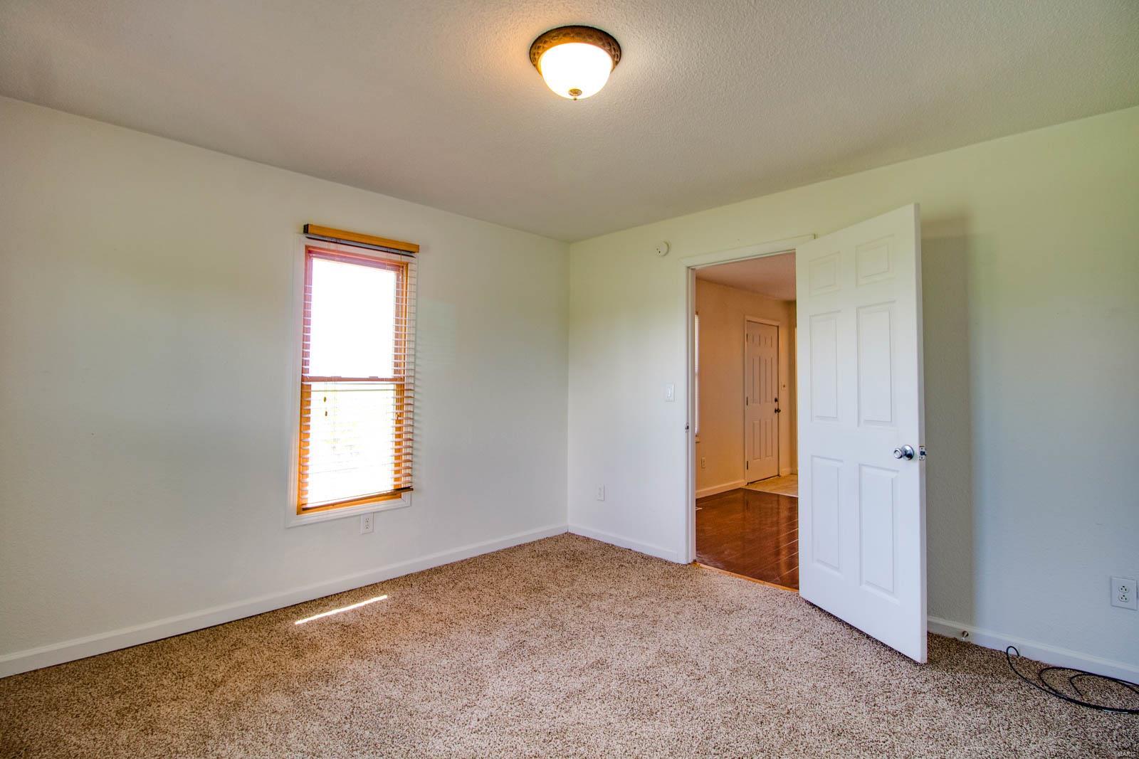 2774 Seiler Road Alton, IL 62002 - Photo 27 of 39 Gallery Image 27