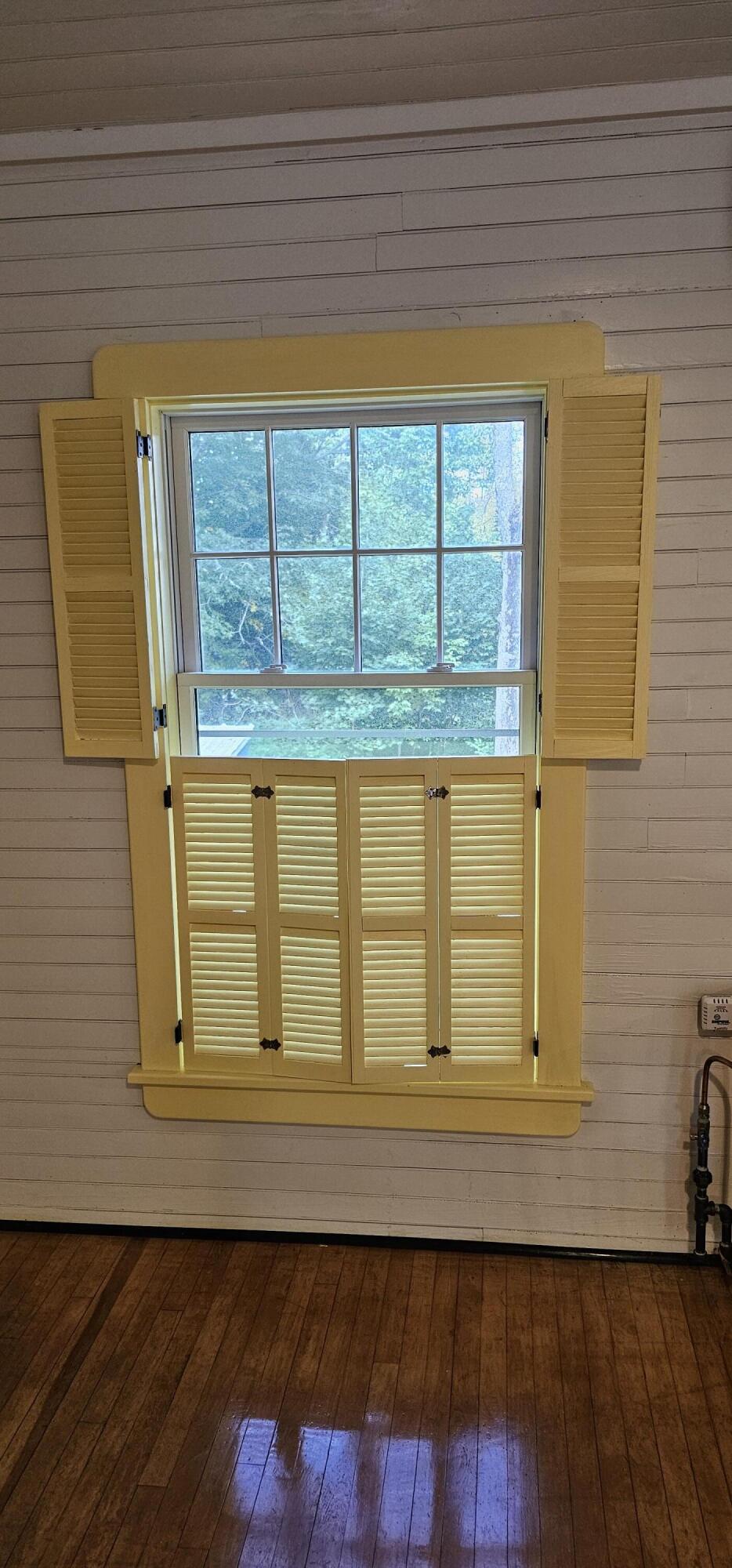 13 Back Meadow Road Nobleboro, ME 04555 - Photo 25 of 32 Windows upstairs