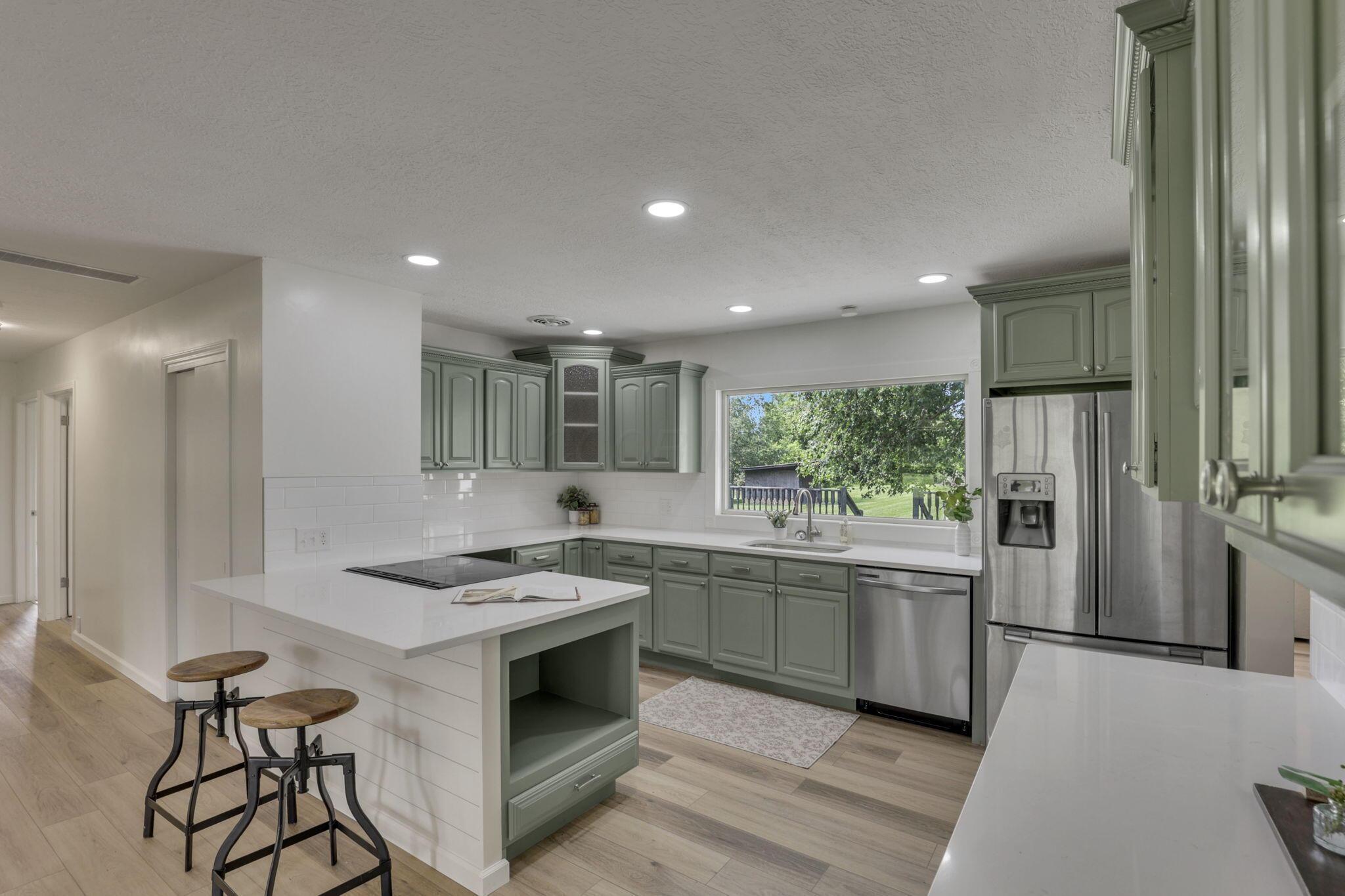 1080 Coonpath Road Northwest Lancaster, OH 43130 - Photo 6 of 55 Kitchen