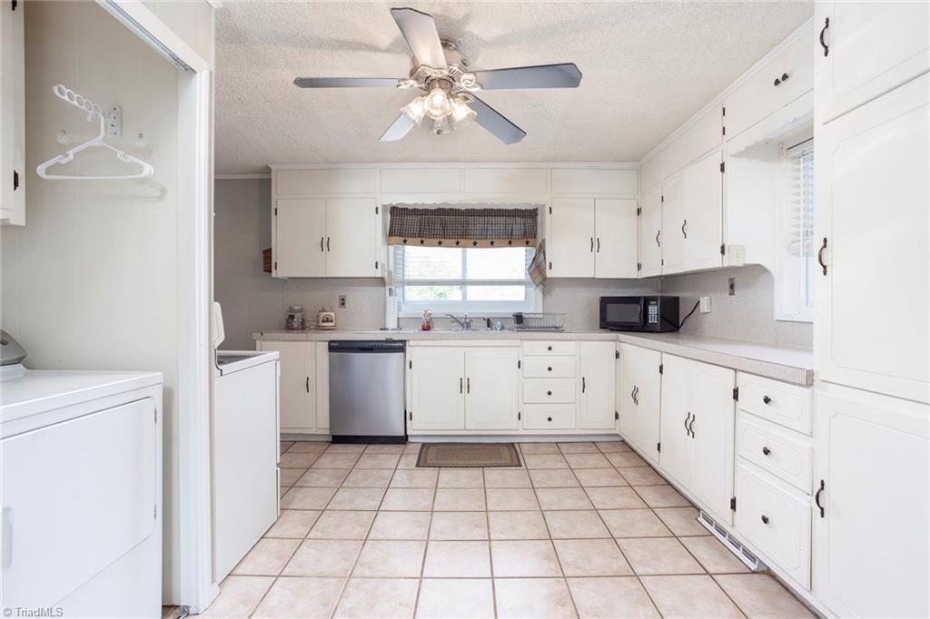 138 Anderson Road Winston-Salem, NC 27107 - Photo 5 of 15 Gallery Image 5