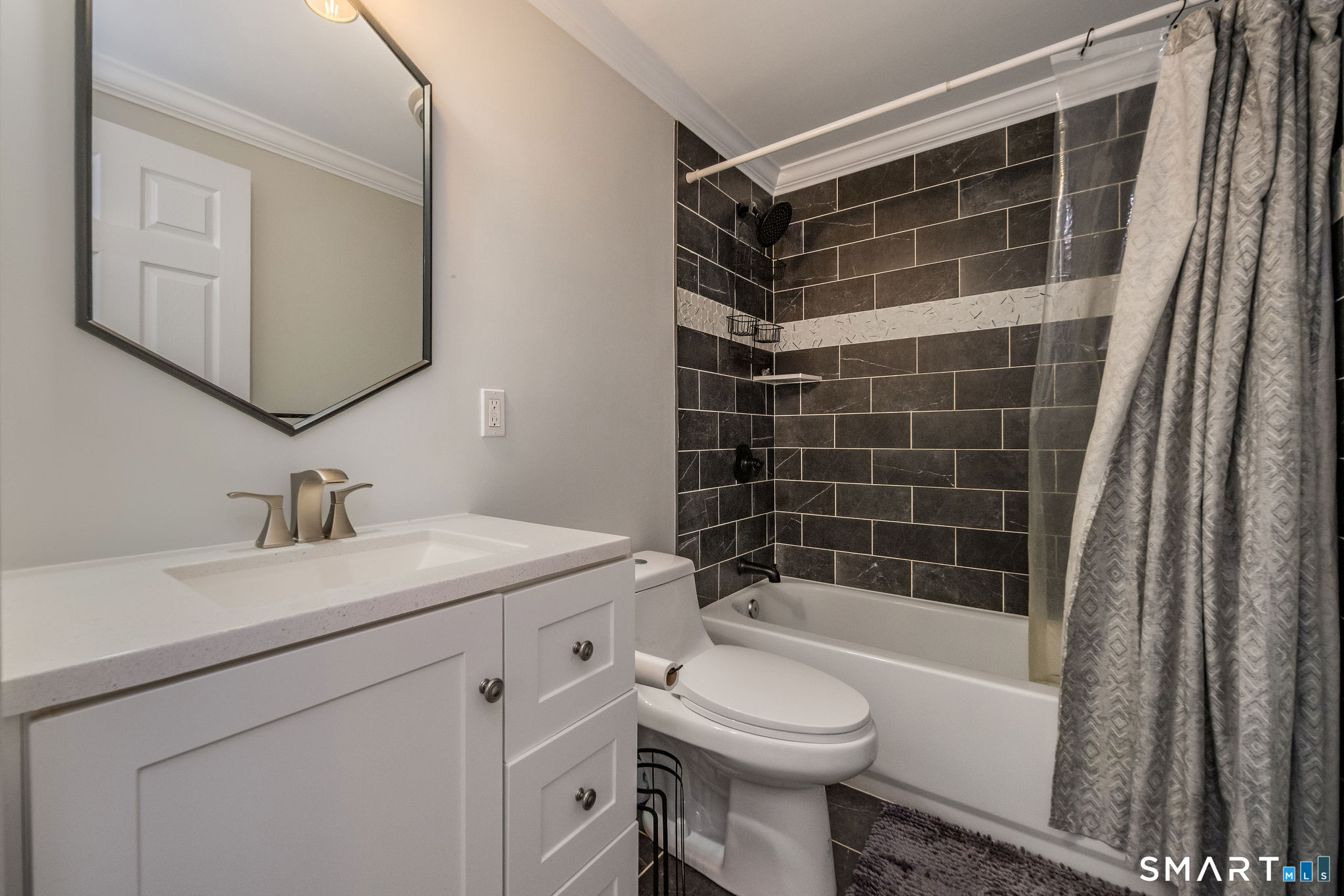 50 Jefferson Circle Clinton, CT 06413 - Photo 13 of 33