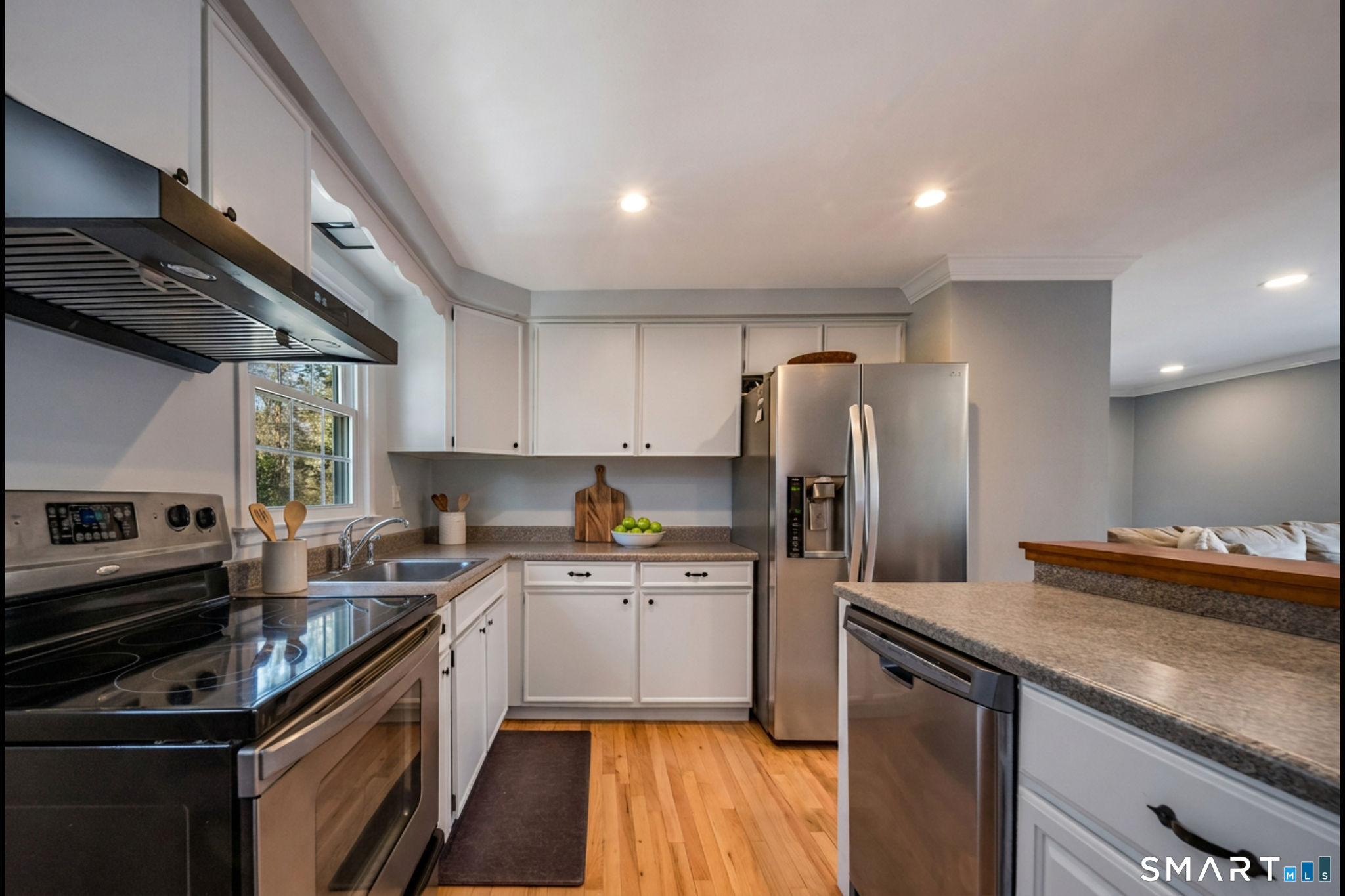 50 Jefferson Circle Clinton, CT 06413 - Photo 3 of 33