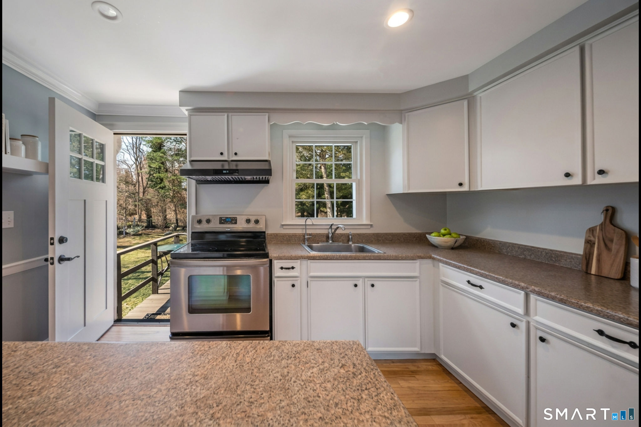 50 Jefferson Circle Clinton, CT 06413 - Photo 4 of 33