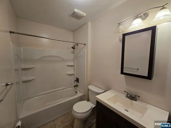 $379,000 | 56 Hickory Lane, Bayville, NJ 08721