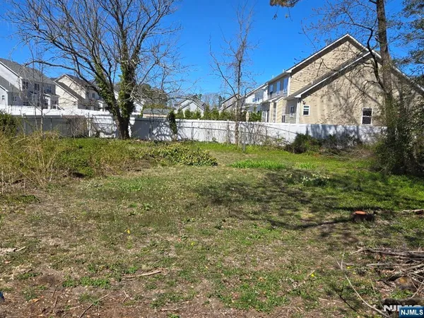 $379,000 | 56 Hickory Lane, Bayville, NJ 08721