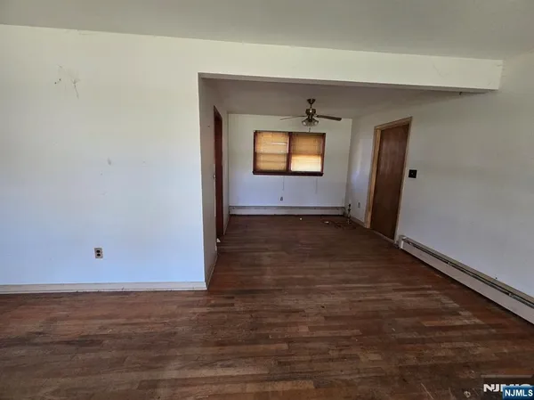$379,000 | 56 Hickory Lane, Bayville, NJ 08721