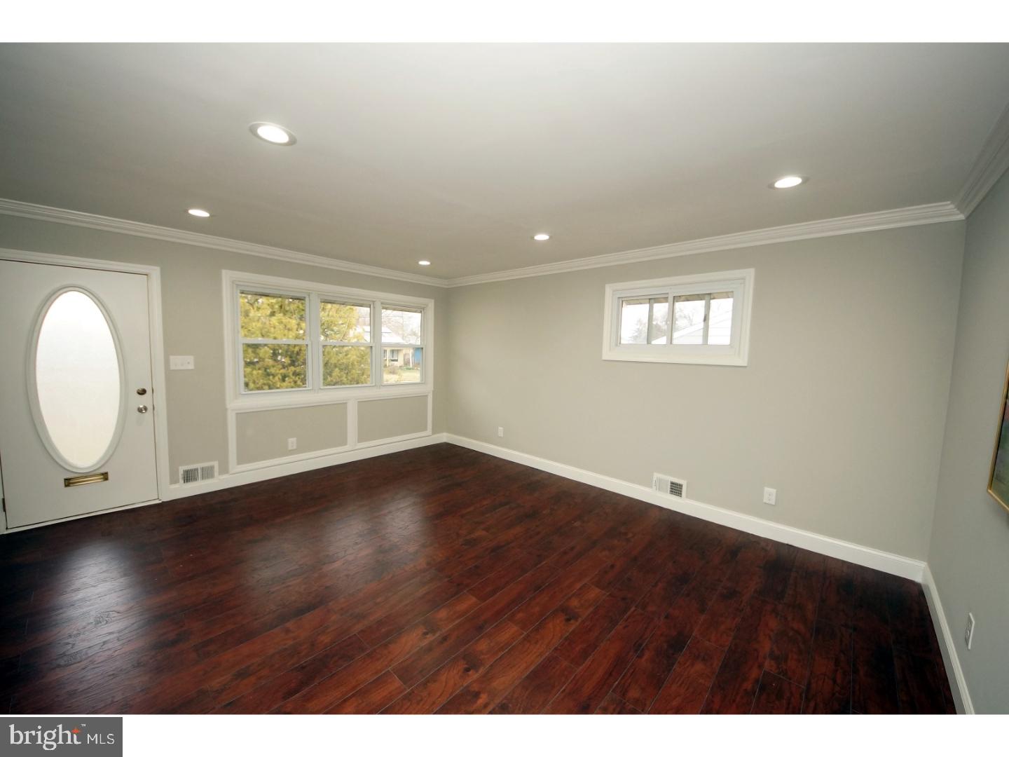 32 Langdon Road Burlington, NJ 08016 - Photo 7 of 25