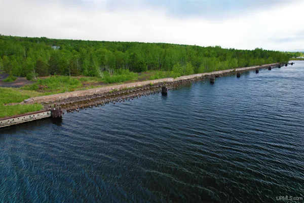 $750,000 | 52634 Highway 26, Lake Linden, MI 49945