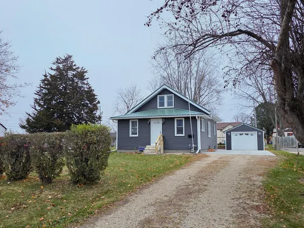 $222,500 | 225 North Wabasha, Plainview, MN 55964