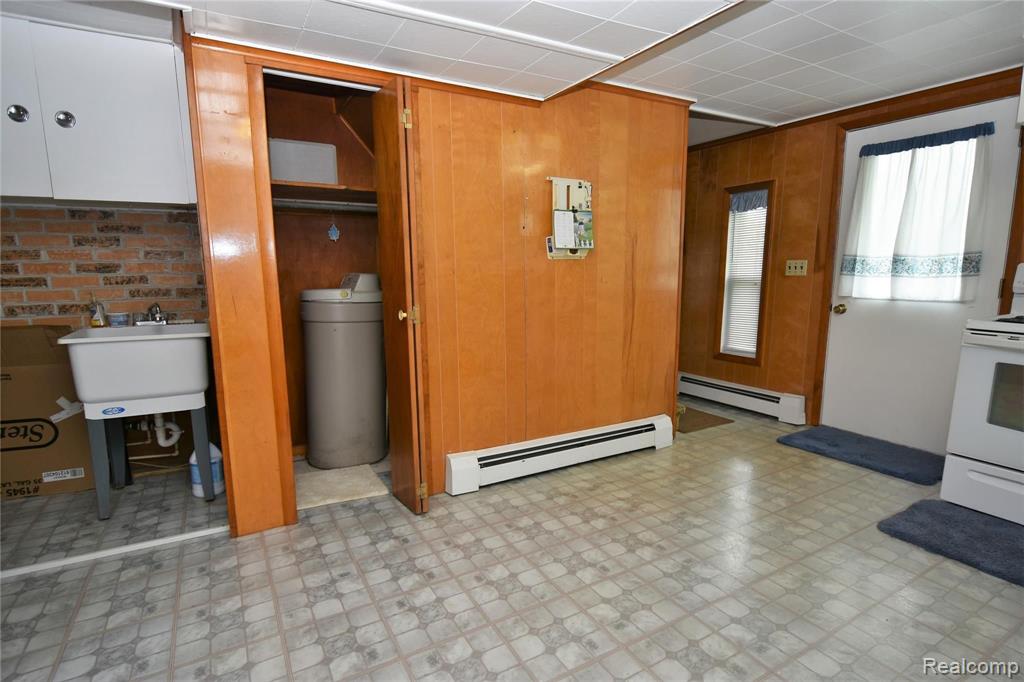 7110 Fenton Road Grand Blanc, MI 48507 - Photo 16 of 28 Gallery Image 16