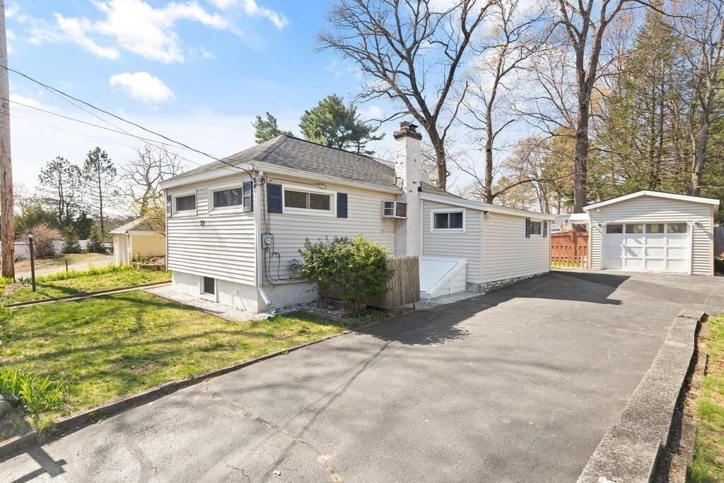 23 Burroughs Road North Reading, MA 01864 - Photo 24 of 25 Gallery Image 24