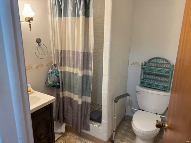 $275,000 | 5621 West Gifford Road, Bloomington, IN 47403