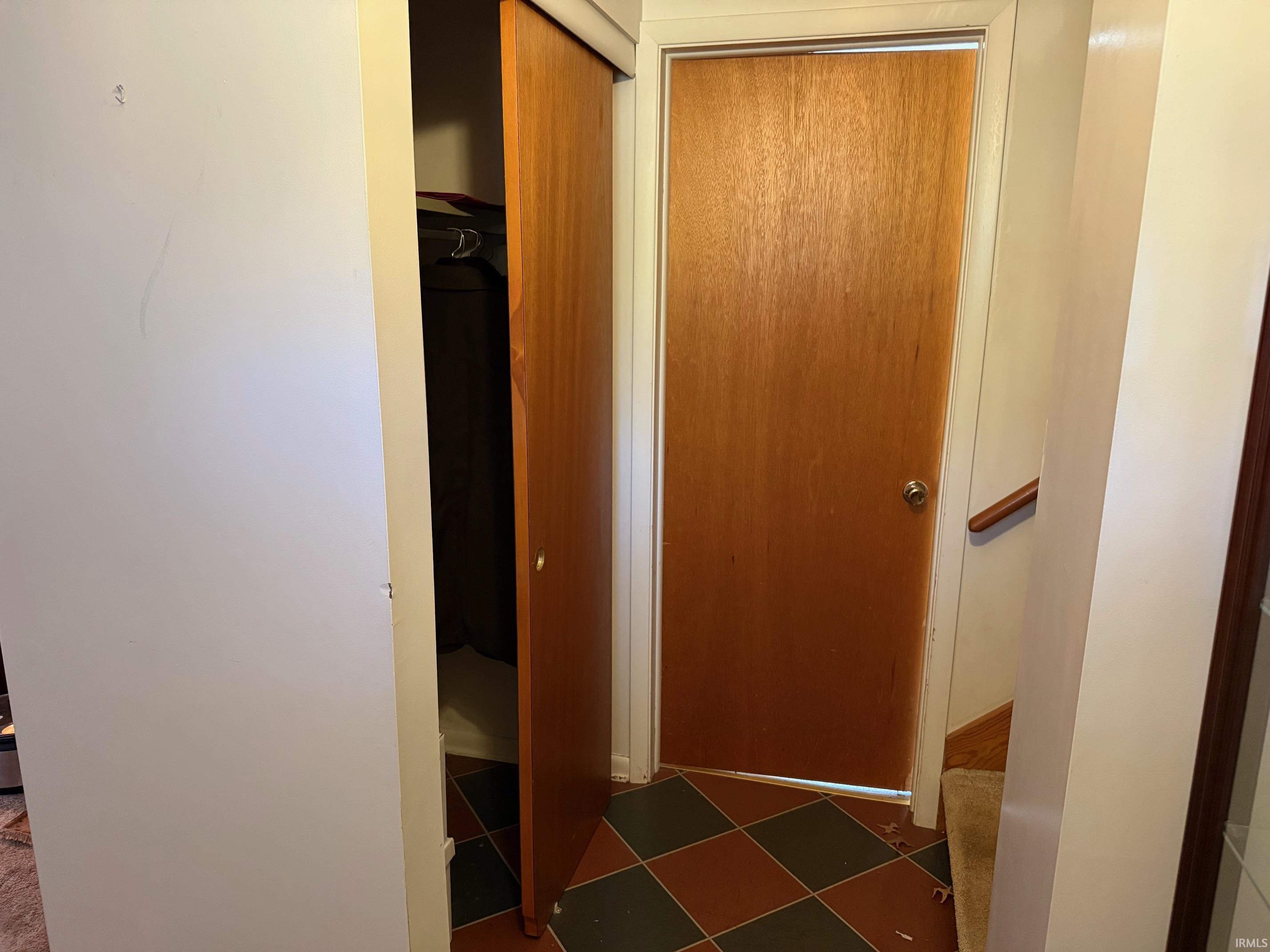 5621 West Gifford Road Bloomington, IN 47403 - Photo 6 of 27