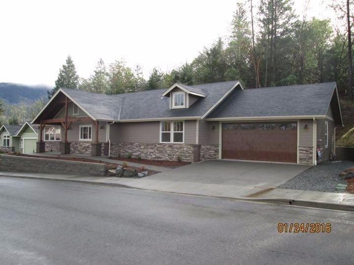 620 Sarah Rae Lane Grants Pass, OR 97527 - Photo 1 of 7 Primary Photo
