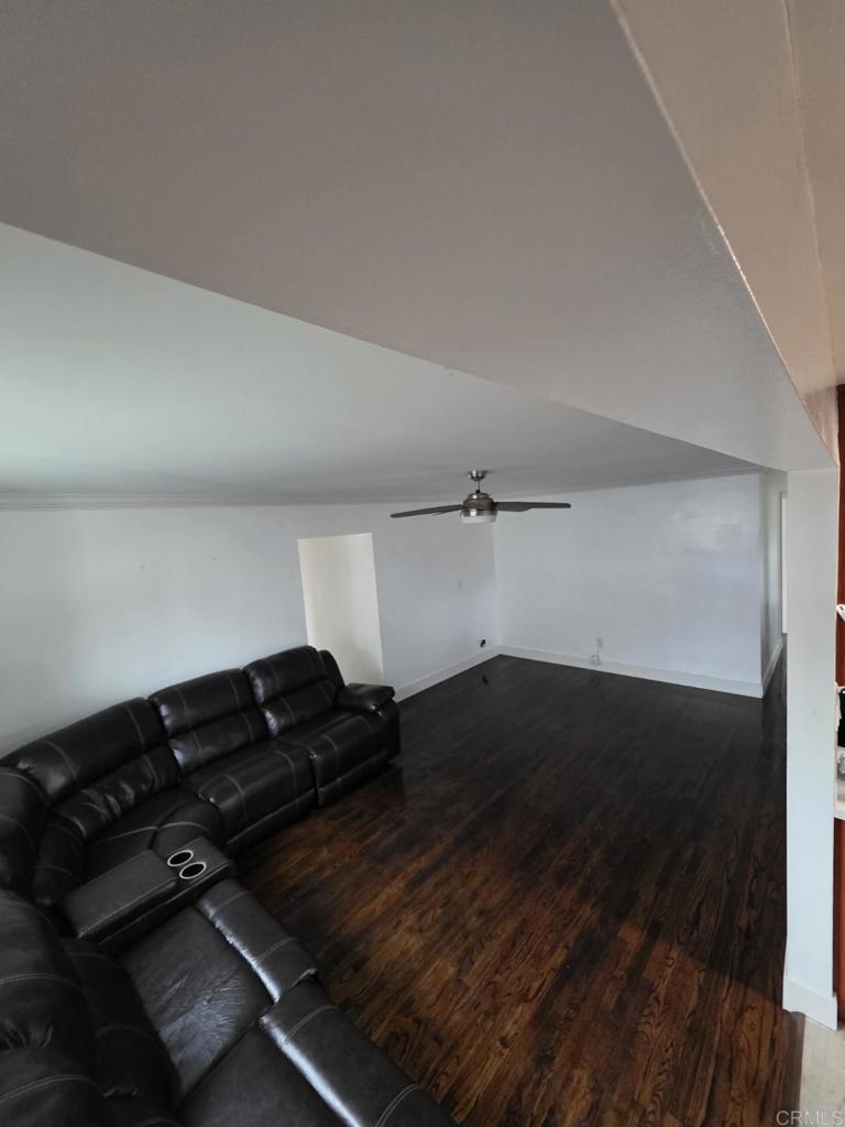 1037 Kings Road Escondido, CA 92027 - Photo 9 of 20