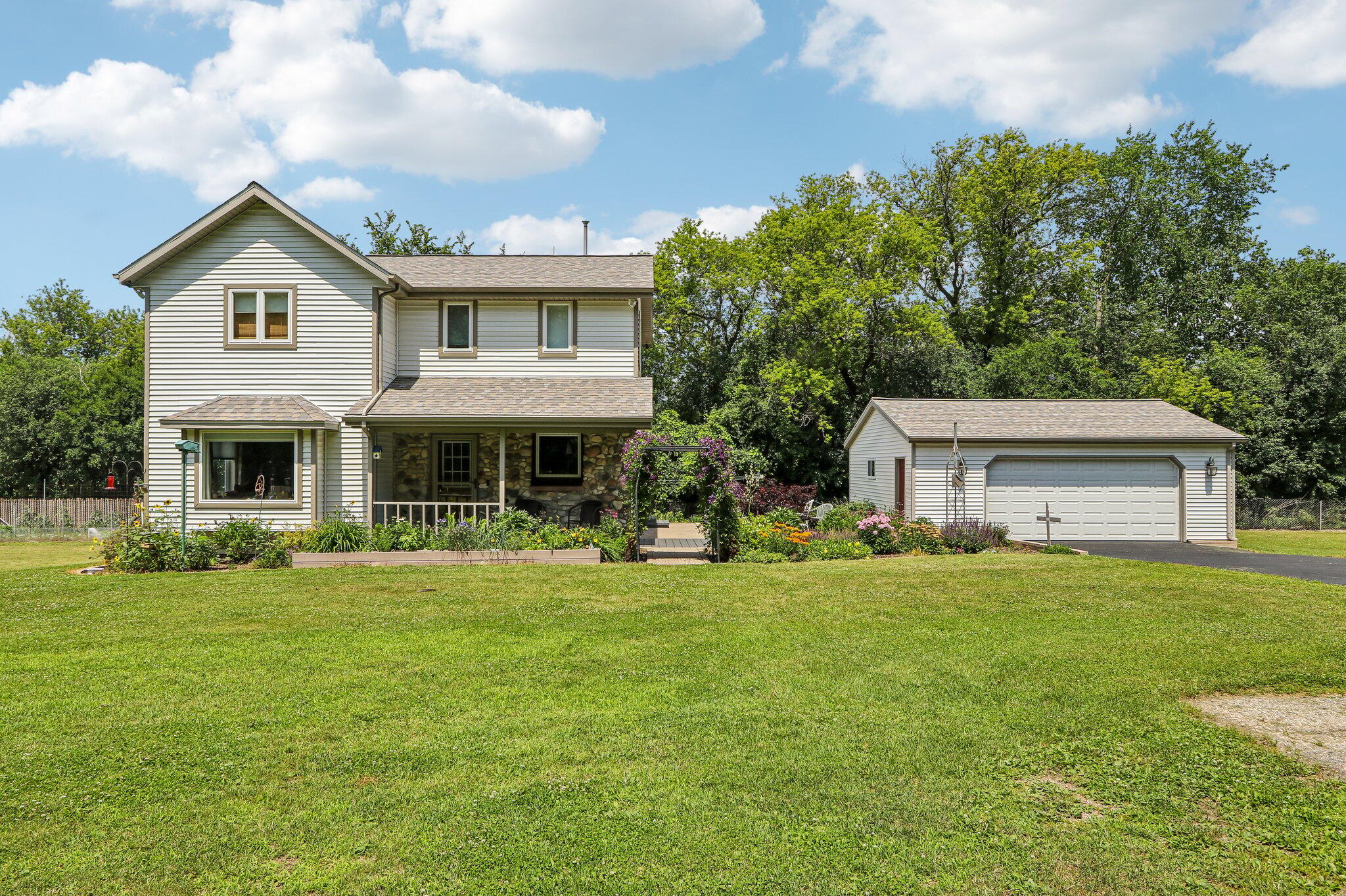 S17-w32648 Mickle Road Dousman, WI 53118 - Photo 32 of 40 Wecome home!