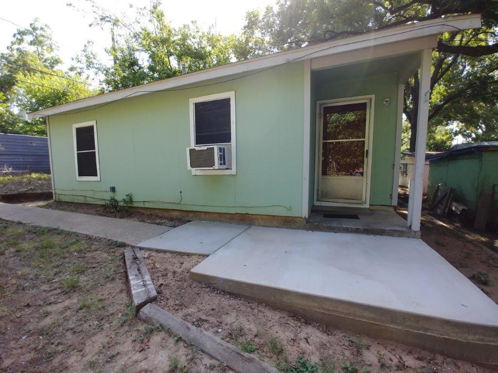 2208 Garden Street, Unit B Austin, TX 78702 - Photo 1 of 1