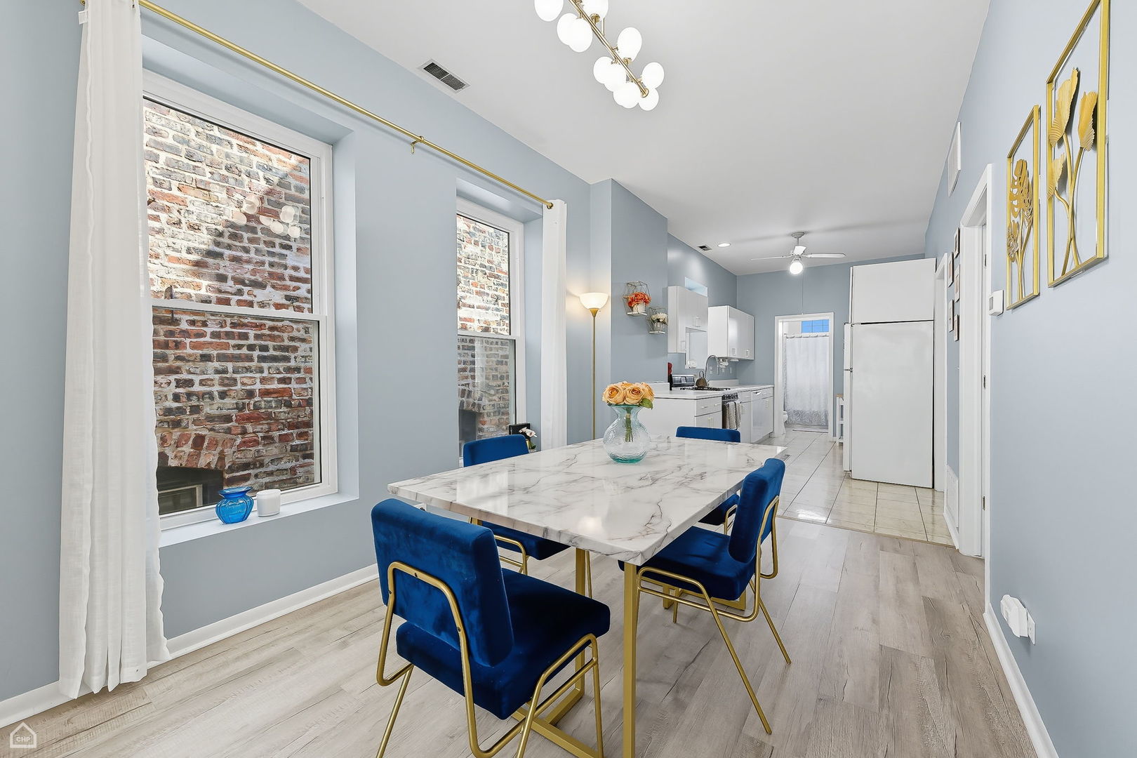2245 West Erie Street Chicago, IL 60612 - Photo 6 of 25 a dining room with furniture and window