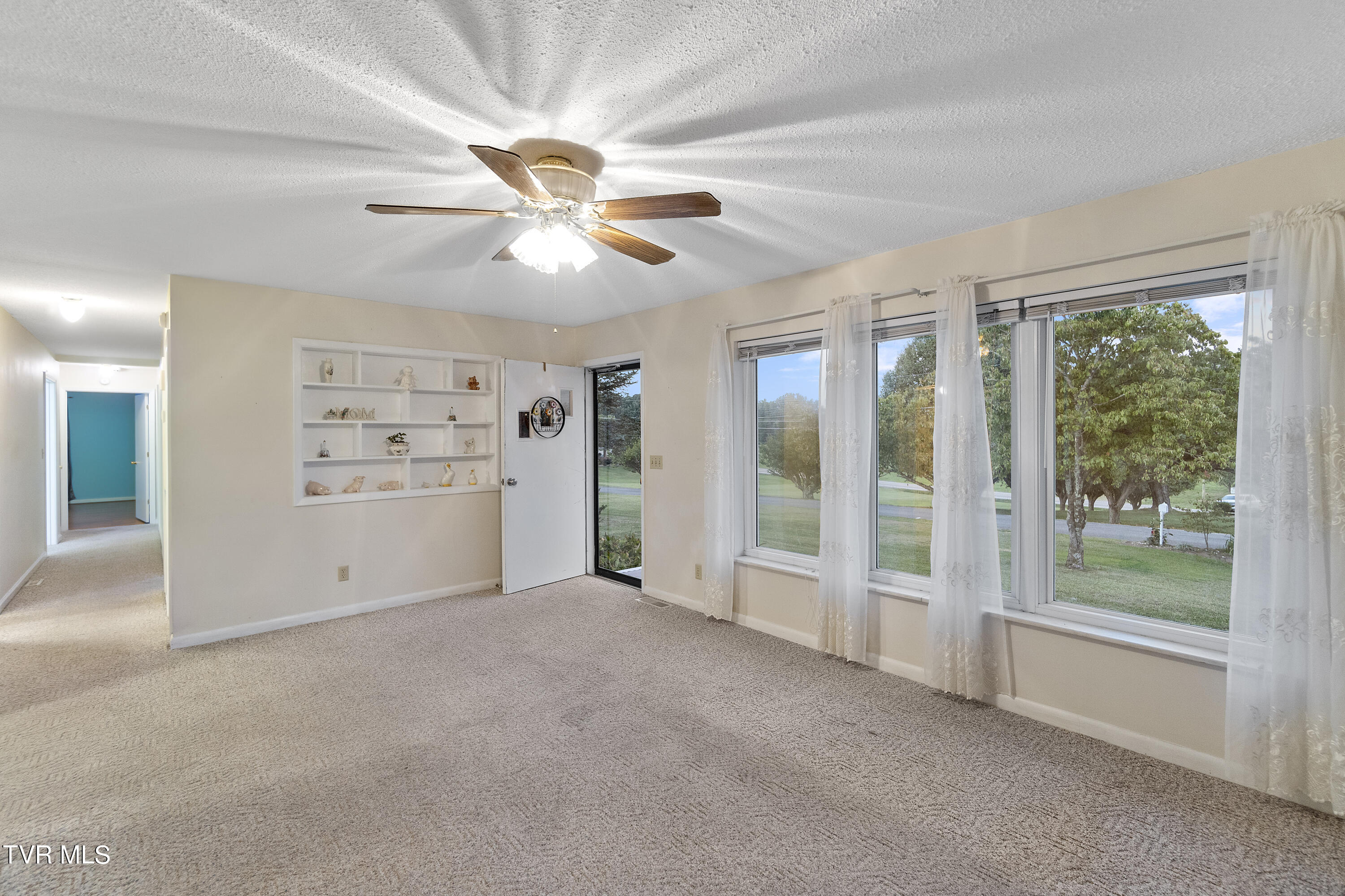 190 Golf Course Circle Greeneville, TN 37743 - Photo 11 of 40 DSC08662